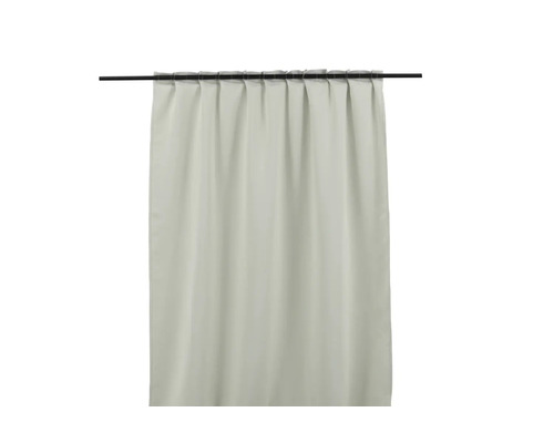 Gardin med veckbandsupphängning på en gardinstång