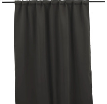 Gardin med rynkbandsupphängning på en gardinstång