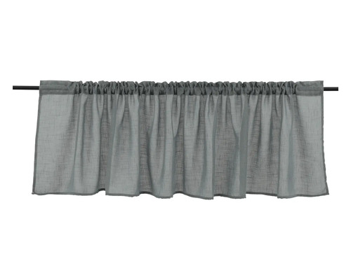 Gardinkappa med rynkband på en stång