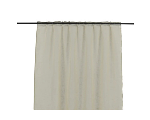 Gardin med rynkbandsupphängning på gardinstång