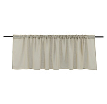 Gardinkappa med rynkbandsupphängning på en gardinstång