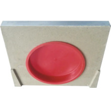 Inspektionsbrunn med rött lock