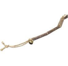 Hundleksak av trä med bjällra