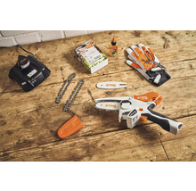 Stihl batteridriven grensåg set med laddare, sågkedjor, kedjeslipolja och handskar