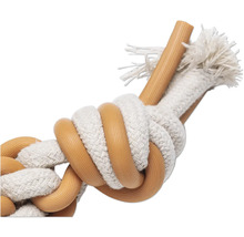 Hundleksak av rep och trä