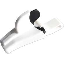 Plastklämma för fastsättning av dekorationer