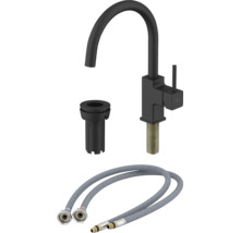 Svart köksblandare med tillbehör