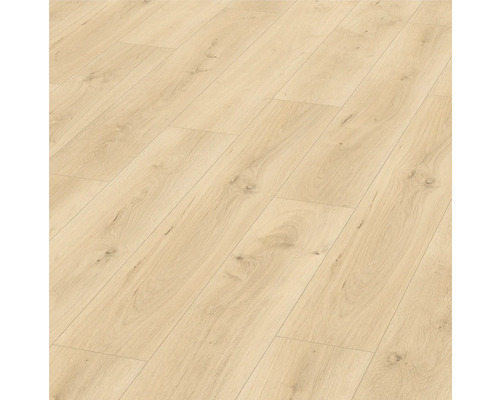 Lagt laminatgolv med träutseende