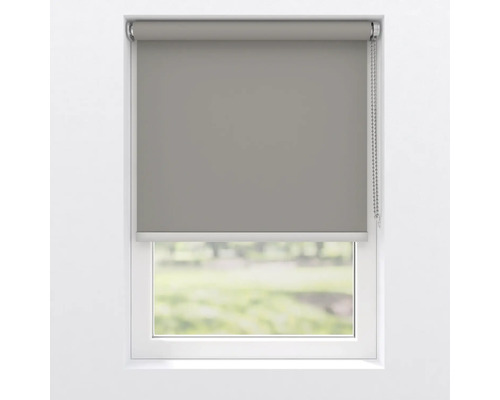 Grå rullgardin framför ett fönster för avskildhet