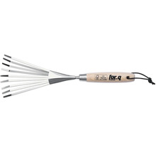 Lövraka med trähandtag och metallinsats från for.q