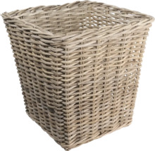 Flätad korg av naturmaterial