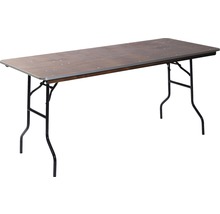 Fällbart bord med metallram och träskiva