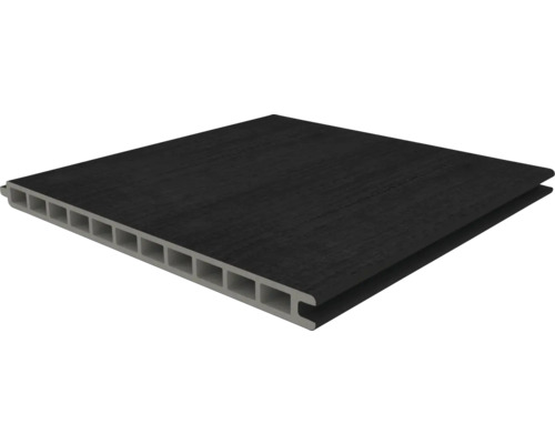 Mörk fasadbeklädnad av plast