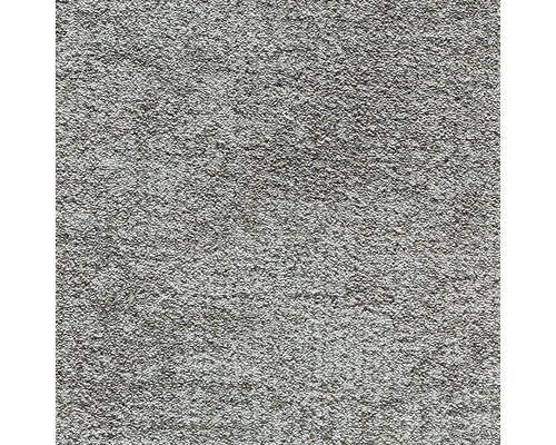 Heltäckningsmatta Velour Saimaa olive 400cm bred (metervara) Närbild av en matta