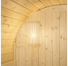Bastrum i trä med vägglampa