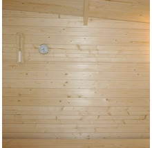 Träbastu med termometer och hygrometer