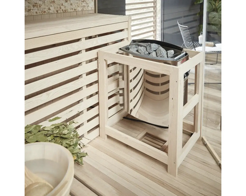 Bastu med kamin, bastustenar och träaccessoarer