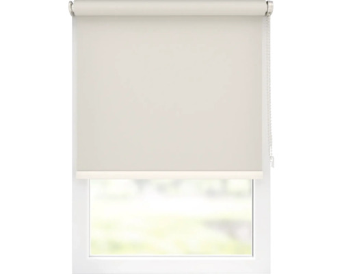 Fönster med neddragen rullgardin för ljusreglering