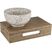 Dekorativ skål på träbricka