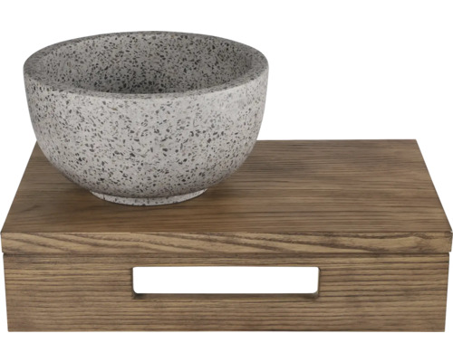 Dekorativ skål i terrazzo på träbricka