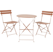 Uteplats med två fällbara stolar och ett runt bord för trädgården.