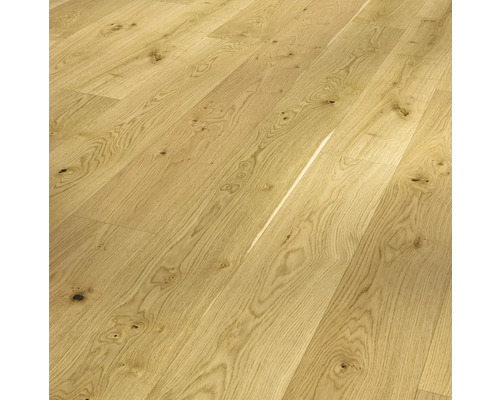 Ljust parkettgolv i ek