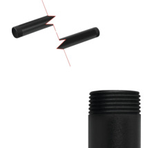 Svart installationsrör med gänga för anslutning