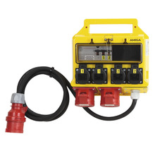 Amiga strömfördelare med flera uttag och kabel