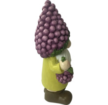 Trädgårdstomte med druvmotiv som dekoration för utomhusbruk