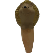 Dekorativ igel-figur för trädgården