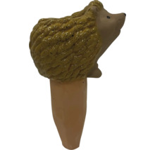 Dekorativ igelkott av keramik för trädgården