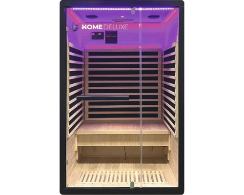 Interiörbild av en infraröd bastu med träpanel, bänk och entrédörr i glas