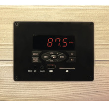 Elektronisk ljudkontrollenhet med display och kontrollelement för ljudjustering.