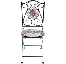 Trädgårdsstol med mosaikmönster på sits och ryggstöd