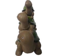 Dekorativ trädgårdsfigur: Tre sköldpaddor staplade på varandra