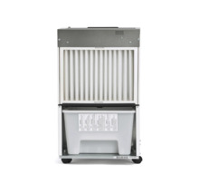 Luftavfuktare med filter och vattenbehållare