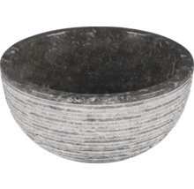 Skål av sten med horisontella räfflor