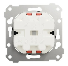 Baksidan av en strömbrytare med metallram