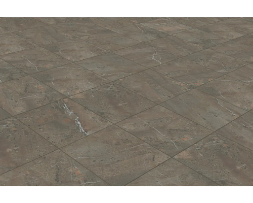 Golvbeläggning av kvadratiska plattor med marmorstruktur