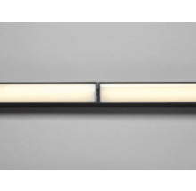 Två linjära LED-lampor ihopträdda