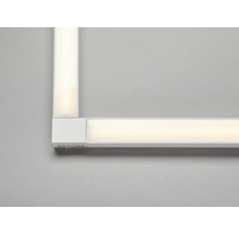 Vinklad LED-lampa på väggen