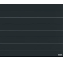 Garageport med horisontell linjemönster