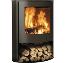 Braskamin med ved och brinnande eld