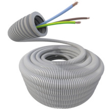 Grått elinstallationsrör med kablar