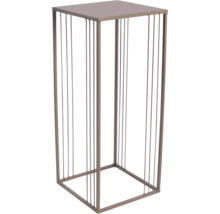 Dekorativ kolonn av metall