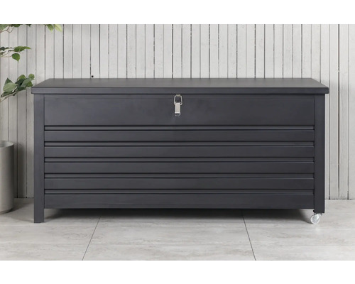 Grå trädgårdslåda med hjul och horisontella linjer