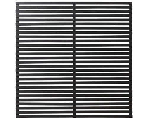 Insynsskydd av trä med horisontella lameller