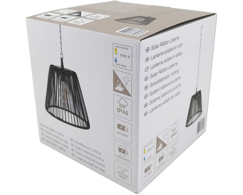 Förpackning av en solcellslampa i rotting