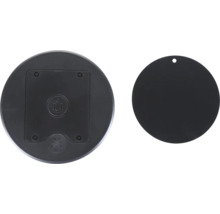 Undersida av en LED-lampa med batterifack och magnetfunktion, plus lock med hänghål
