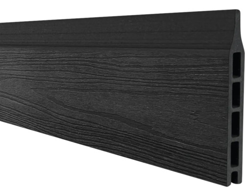 Sockel av plast med träutseende